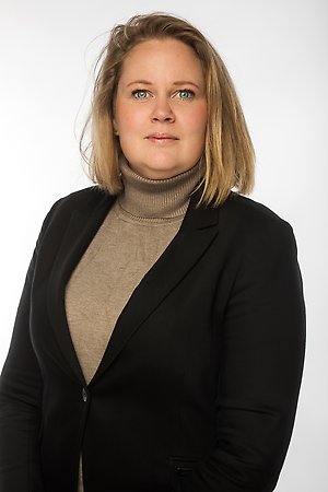 Caroline Hagström, Servicechef